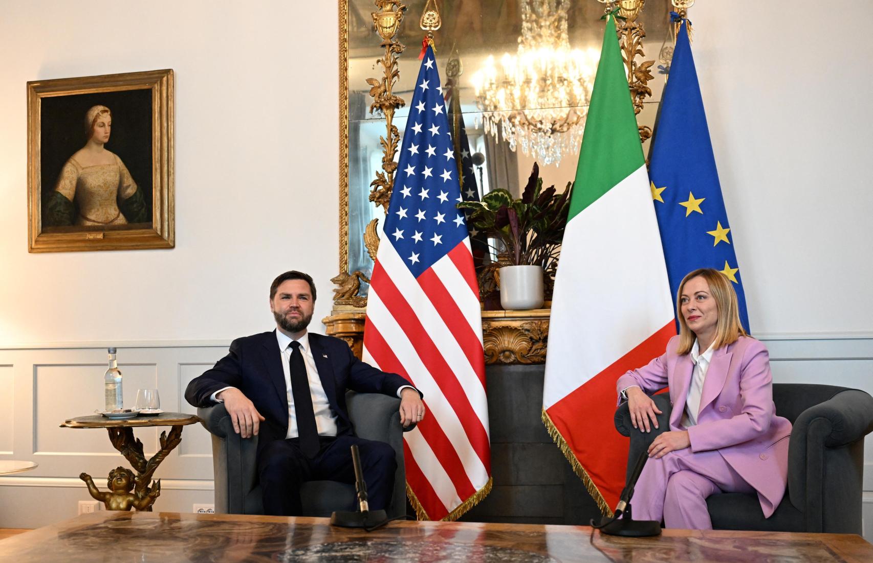 JD Vance y Georgia Meloni, reunidos este viernes en Roma.