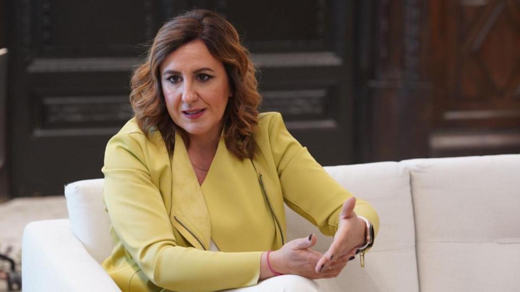 La alcaldesa de Valencia, María José Catalá, durante la entrevista con EL ESPAÑOL.