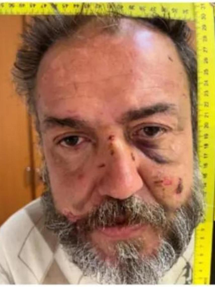 Alfonso, pareja de hecho de la difunta Diana y amante de Cristina.
