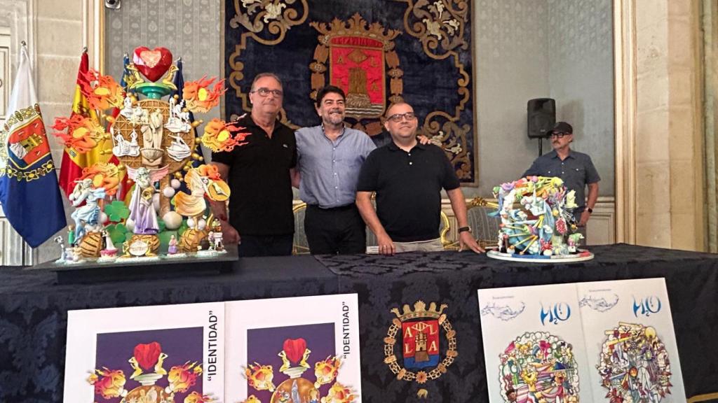 Luis Barcala con Pedro Espadero y Sergio Gómez en la presentación de los anteriores proyectos para 2025.