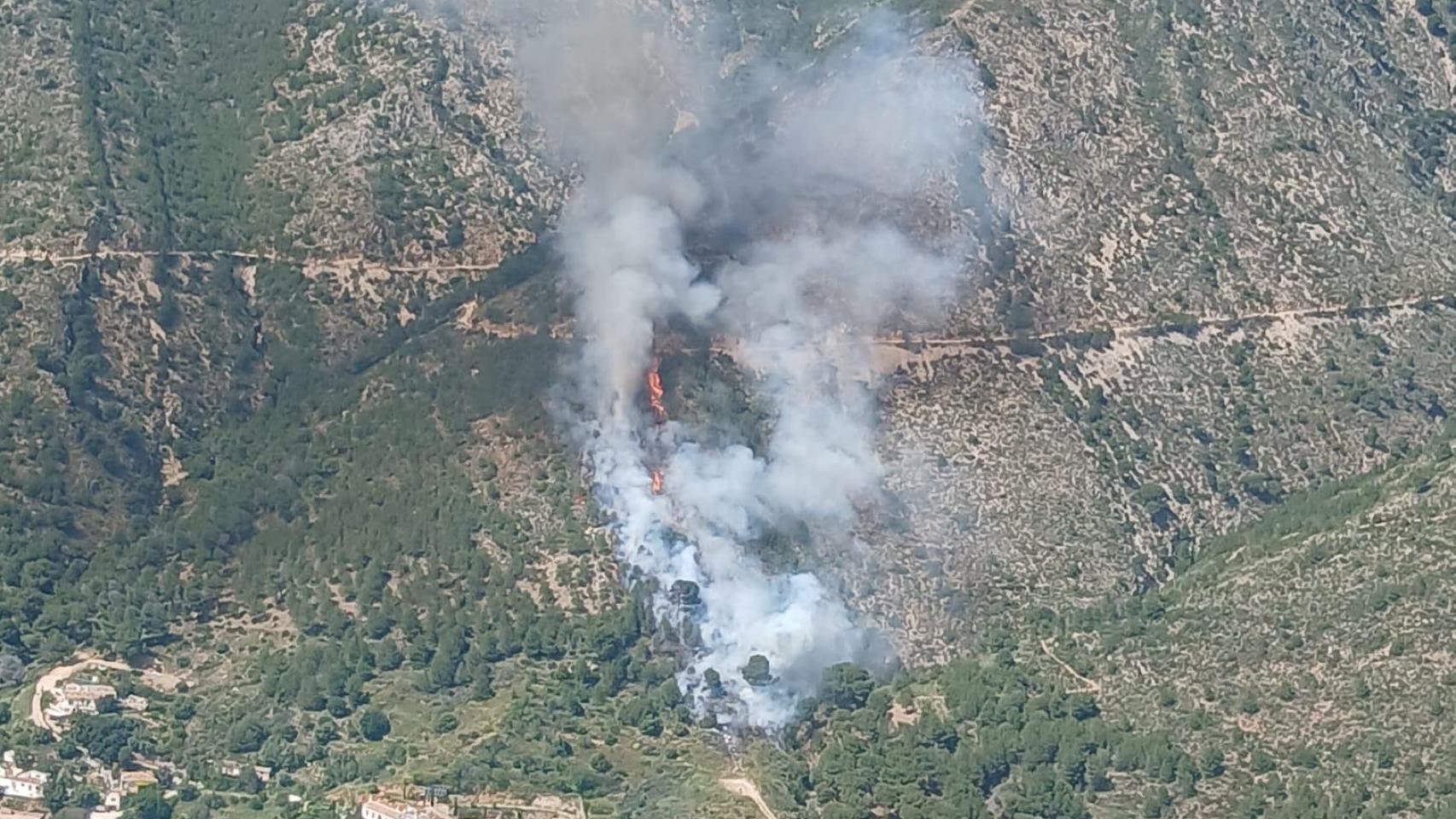 Primer incendio forestal del año en Málaga: arde un paraje de Mijas