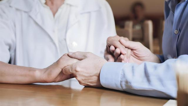 Esta ayuda busca ayudar a aquellas personas que sacrificaron su carrera profesional.