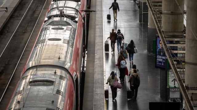 Facua denuncia constantes incidencias y retrasos en trenes que cubren conexiones en Galicia