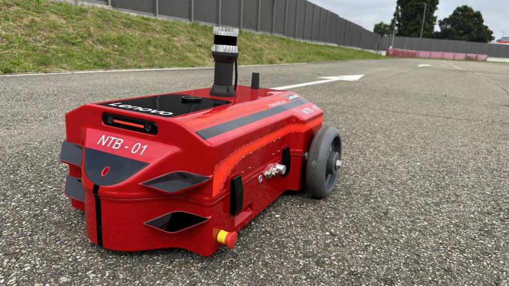 El robot autónomo desarrollado entre Ducati y Lenovo para crear gemelos digitales de los circuitos.