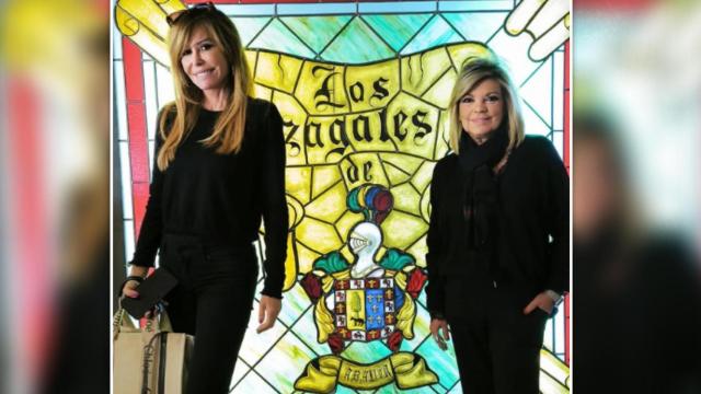 Terelu Campos y Lara Dibildos disfrutan de una comida en el restaurante Los Zagales
