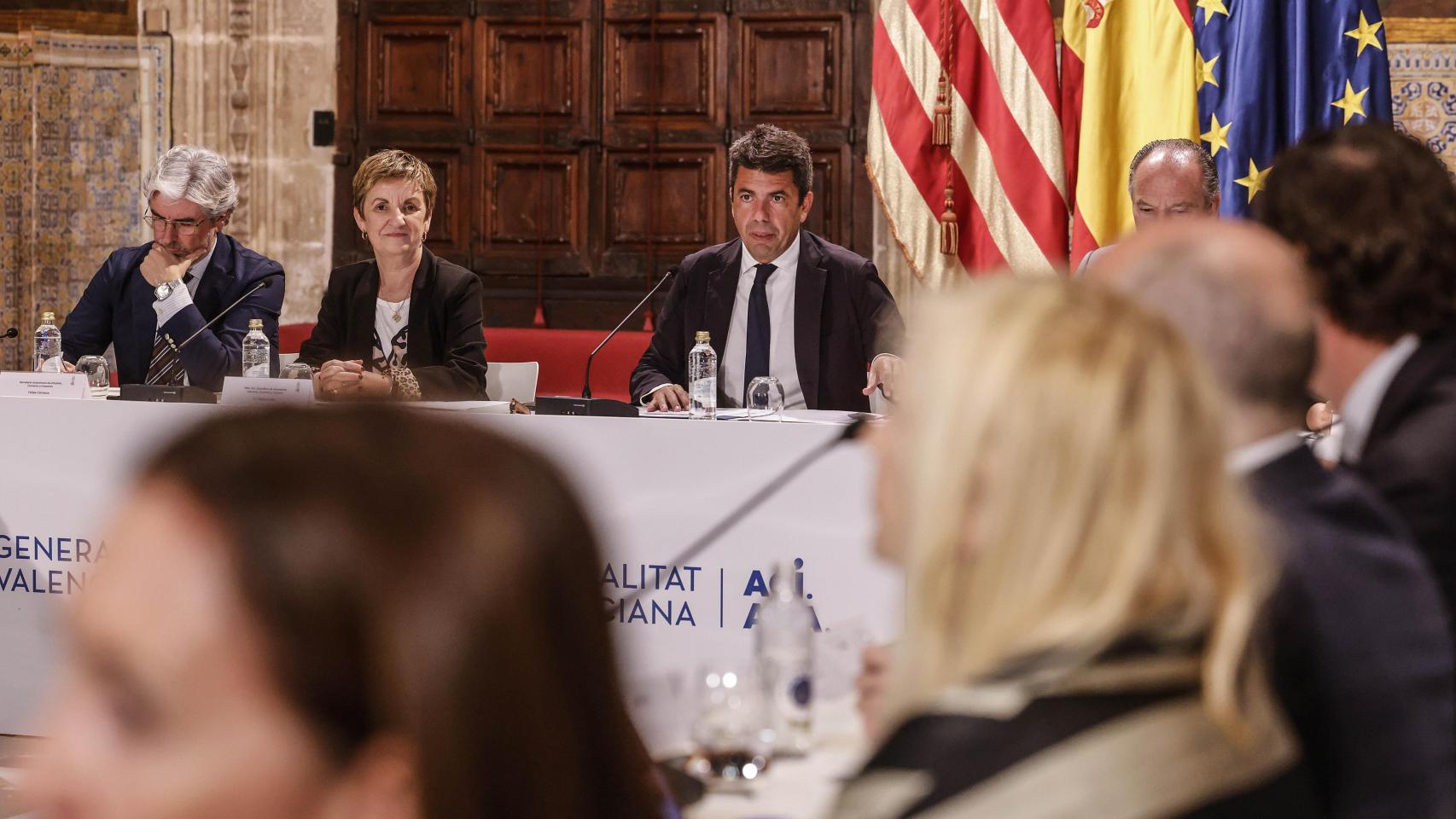 El presidente de la Generalitat valenciana, Carlos Mazón, durante una reunión con representantes empresariales, en el Palau de la Generalitat, imagen de archivo. Europa Press / Rober Solsona