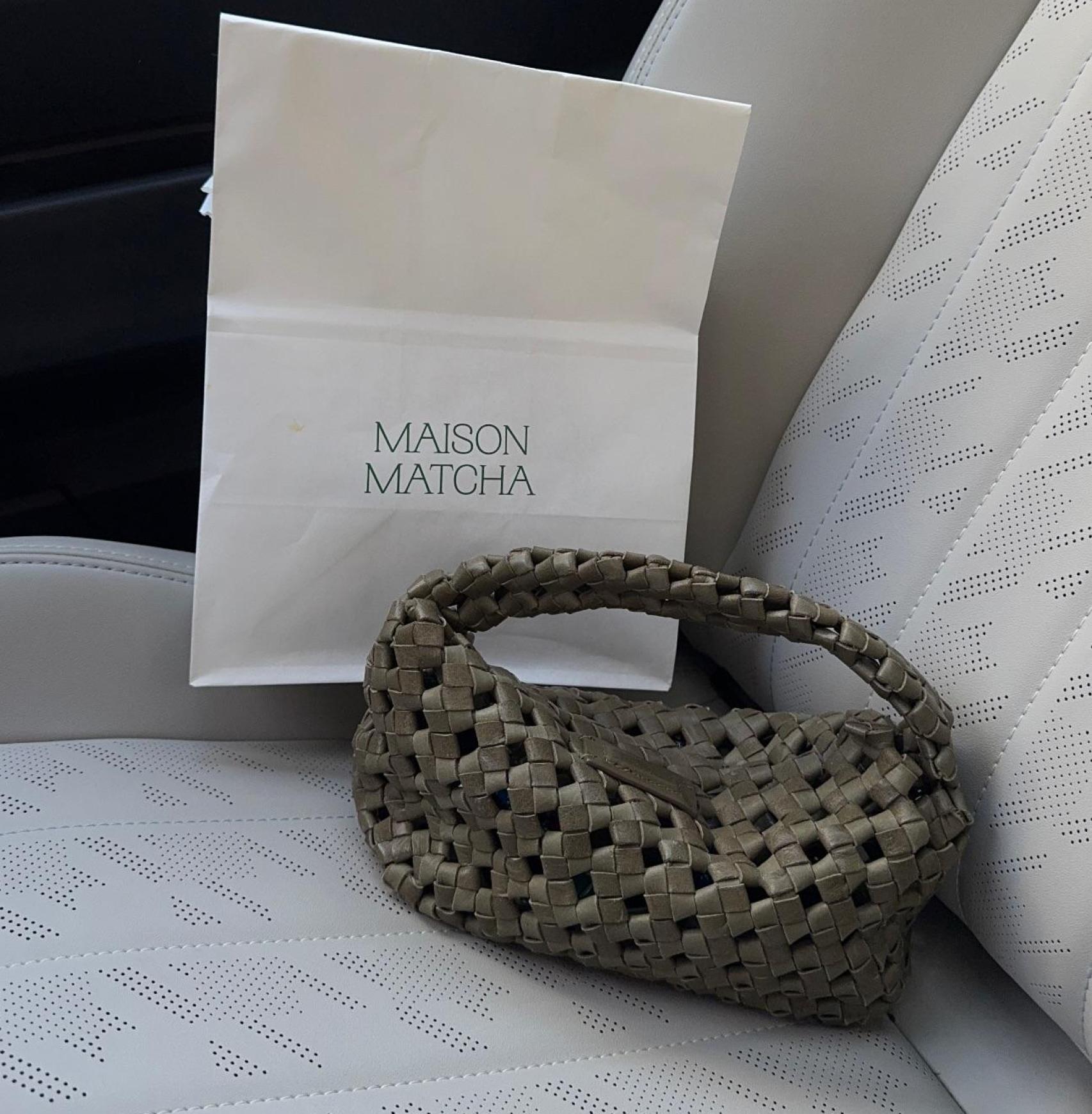 La bolsa de Massimo Dutti de Violeta Mangriñán.