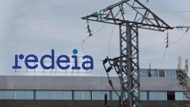 Fachada de la sede de Redeia.