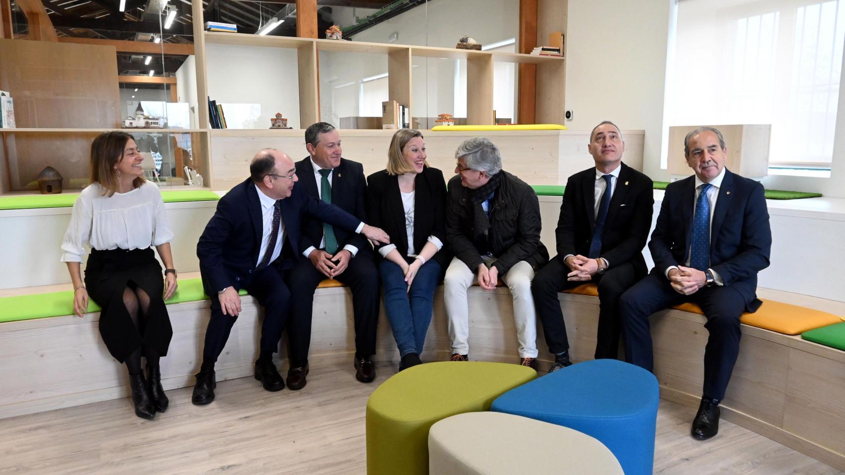 Firma del acuerdo de la Junta de Castilla y León con la Diputación de Zamora para la creación del Hub de Innovación Tecnológico ‘La Aldehuela’