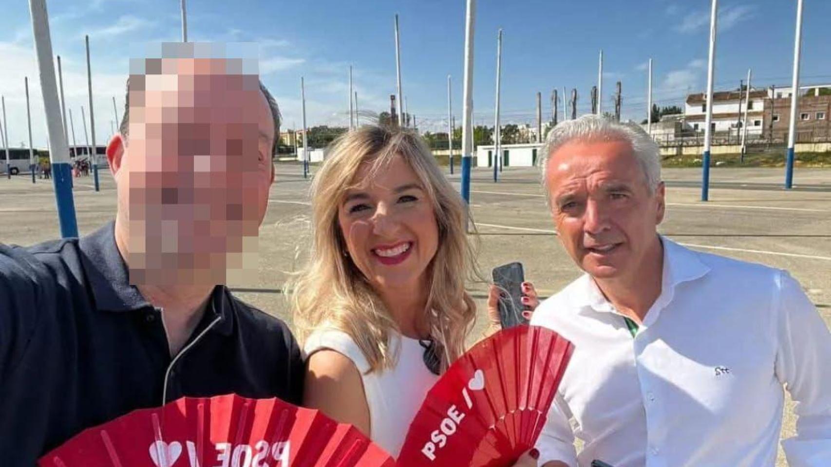El senador y alcalde del PSOE Alfonso Moscoso colocó a su mujer como jueza de paz de su pueblo en Cádiz siendo afiliada