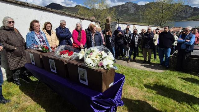 Inhumación en Casares de Hervás