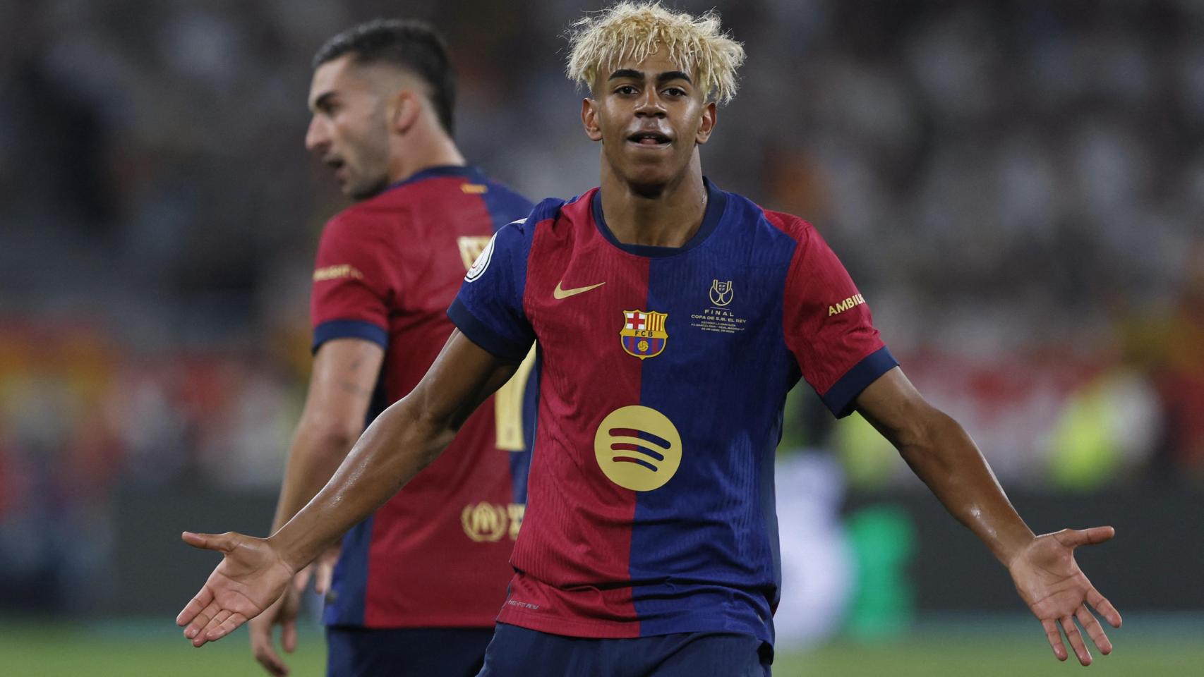 Lamine Yamal, por la senda de Messi y sus nueve renovaciones: ser el mejor  pagado con 18 años pondrá al Barça en un aprieto
