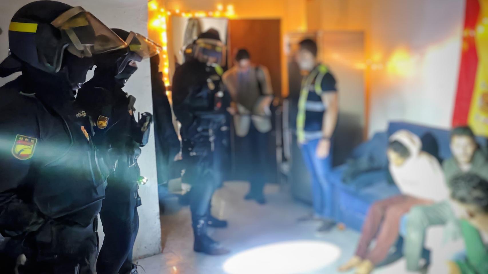 Cinco detenidos en Zaragoza por robar más de un centenar de bicicletas y patinetes y por okupación ilegal