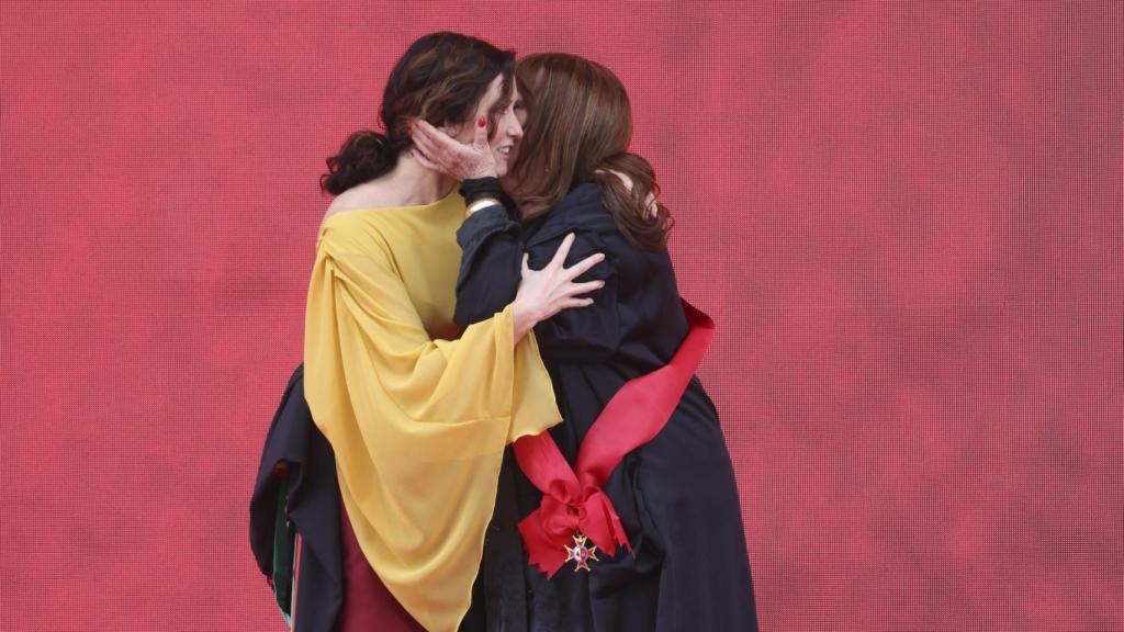 Massiel, muy cariñoso con Isabel Díaz Ayuso.