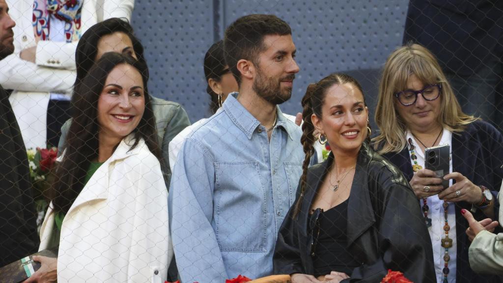 David Broncano y Silvia Alonso con Ana Milán en el Mutua Madrid Open.