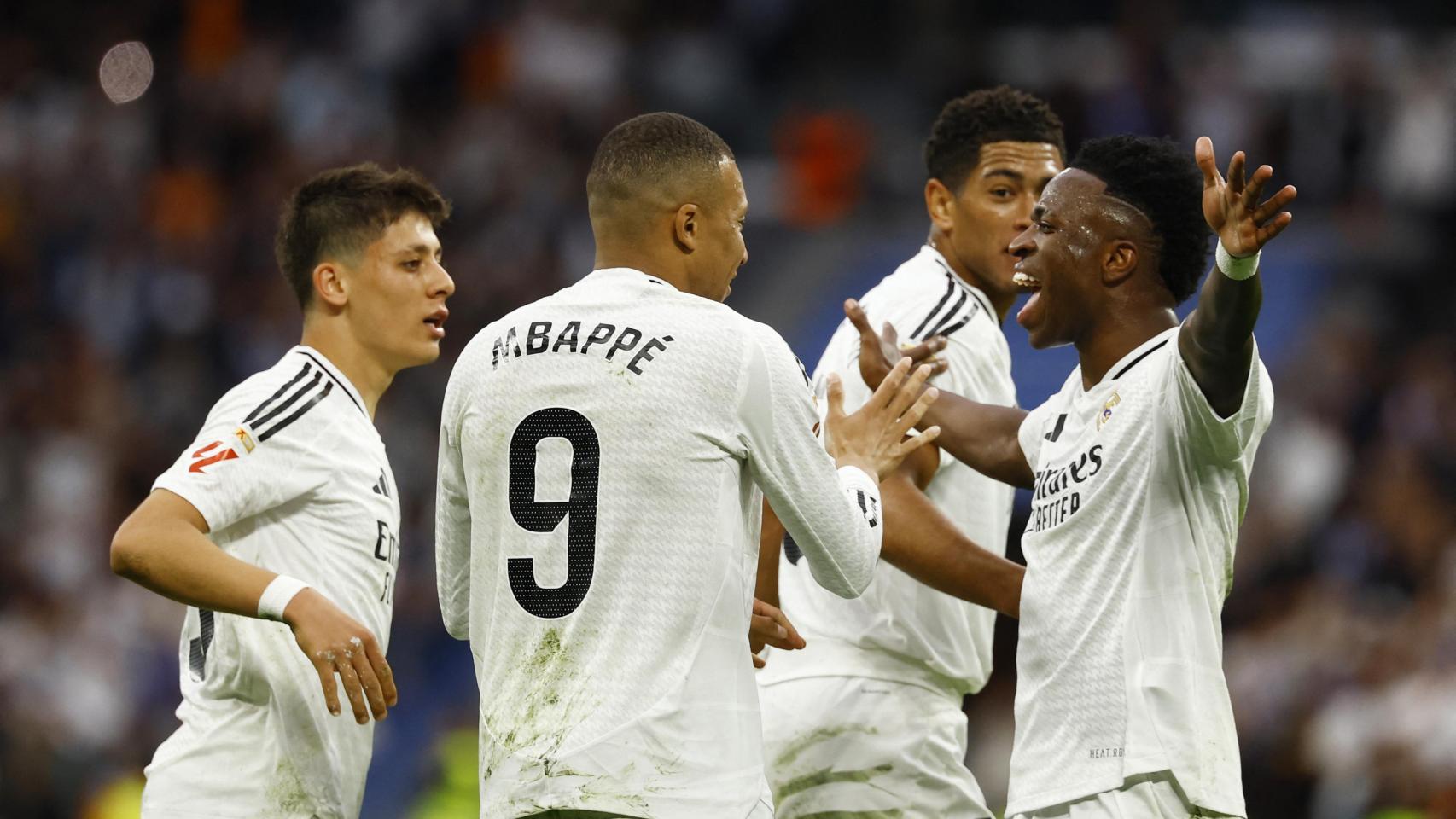 Güler, Mbappé y Vinicius celebran un gol