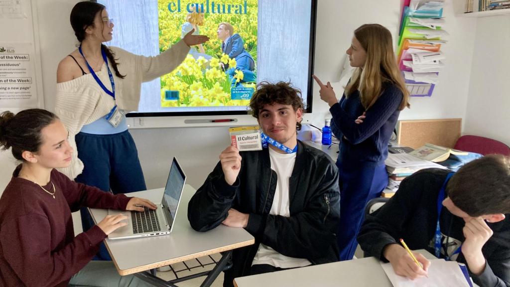 La redacción improvisada de ELIS El Cultural en El Limonar International School Villamartín.