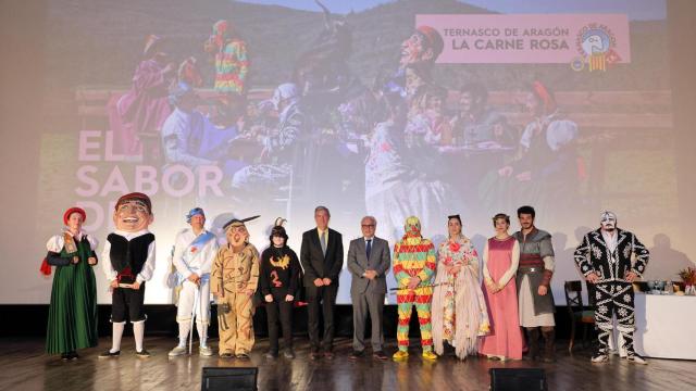 Foto familiar en la presentación de la campaña.