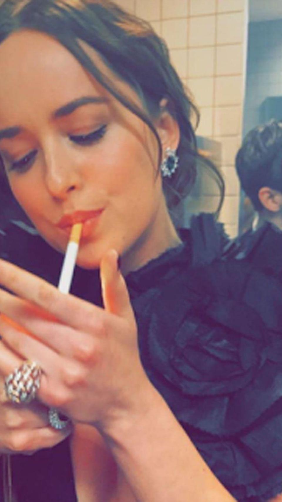 Dakota Johnson smoking in the bathrooms of the Met gala.