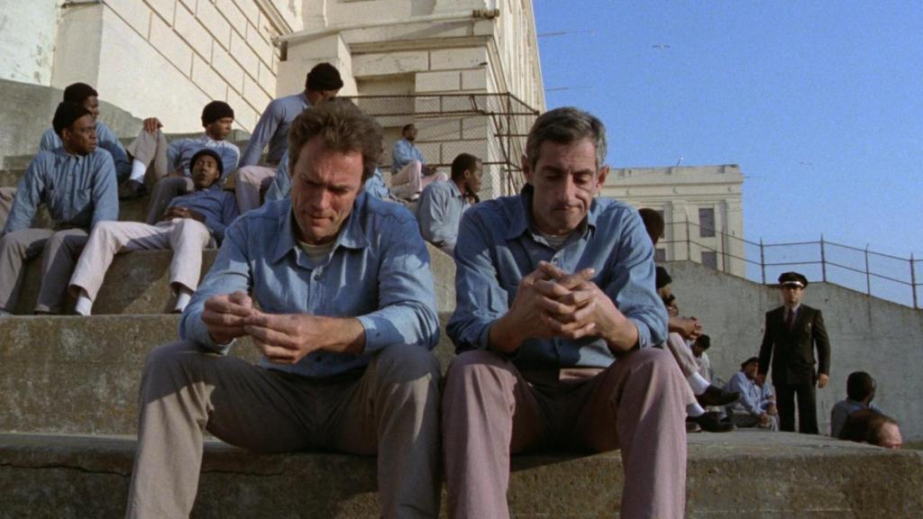 Clint Eastwood y Larry Hankin en 'Fuga de Alcatraz'