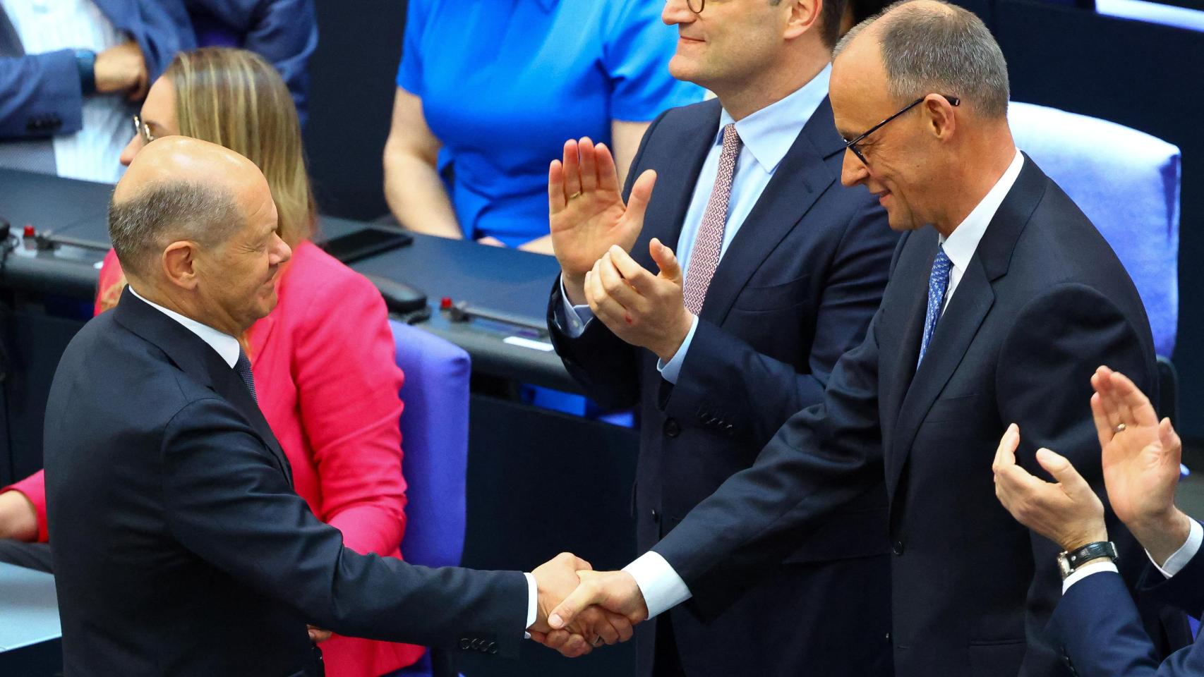 Merz, elegido canciller en una histórica segunda votación en el Bundestag tras su inesperado revés en el primer intento