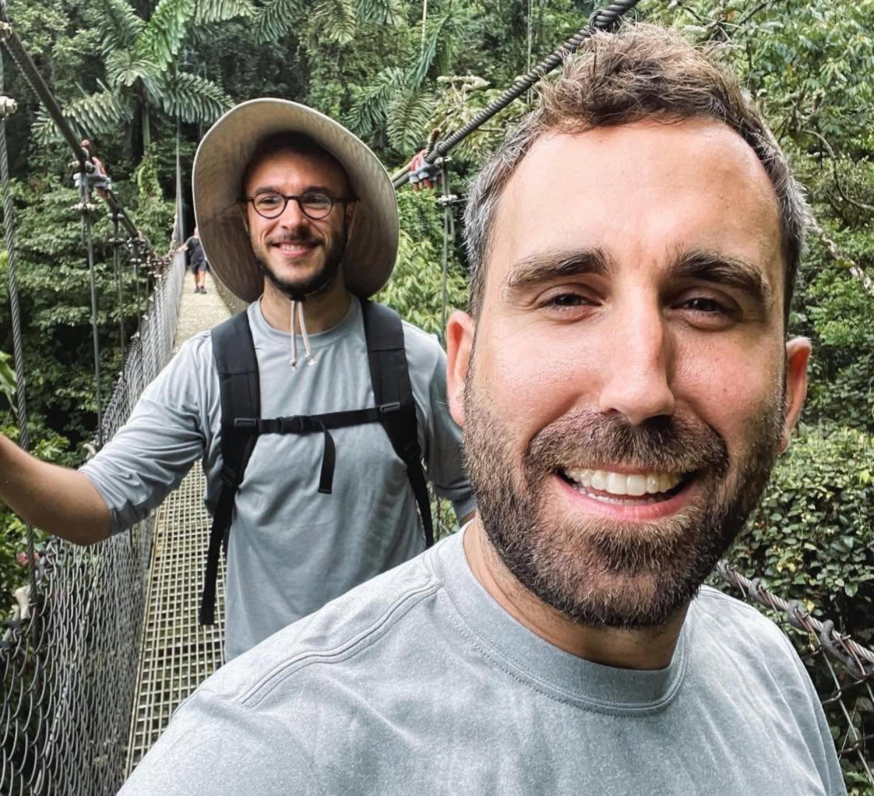 Aitor Albizua y Mikel en una fotografía de sus redes sociales.