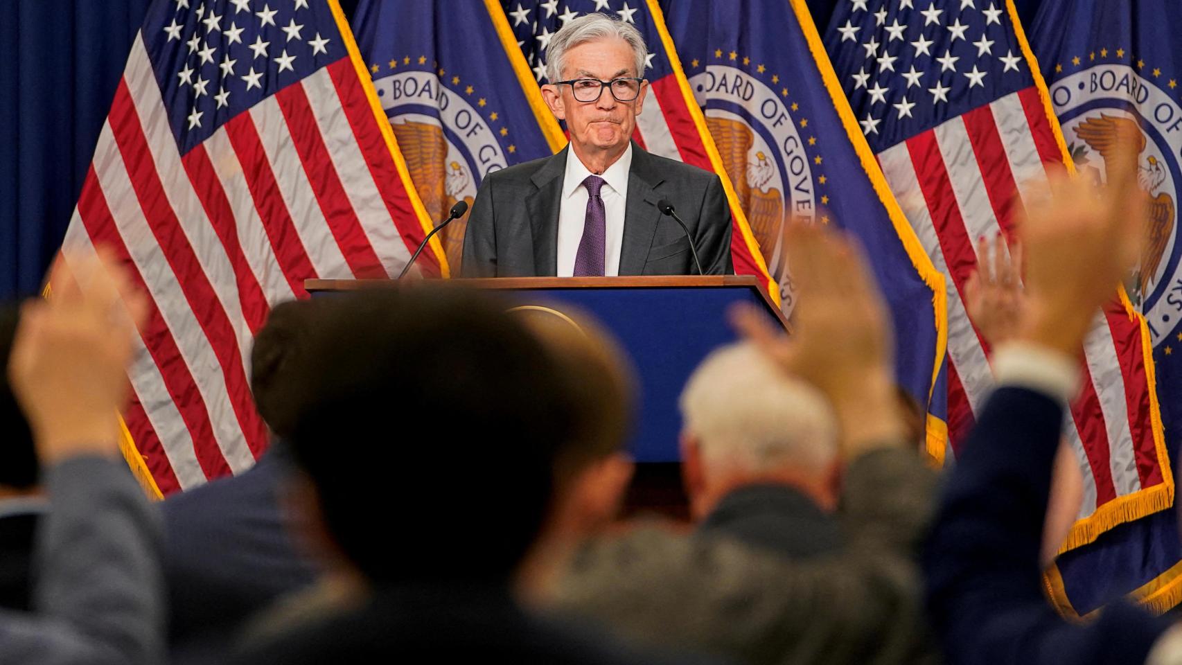 La Fed no cede ante Trump: mantiene los tipos en el 4,5% y alerta de que "la incertidumbre económica ha aumentado"
