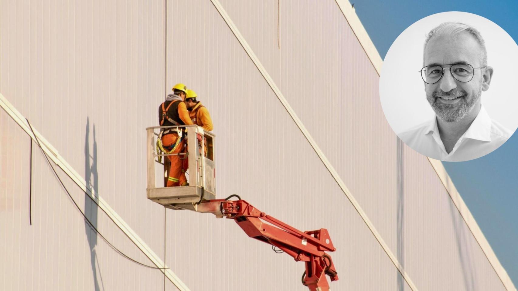 Montaje de Josep Ginesta con un grupo de trabajadores.