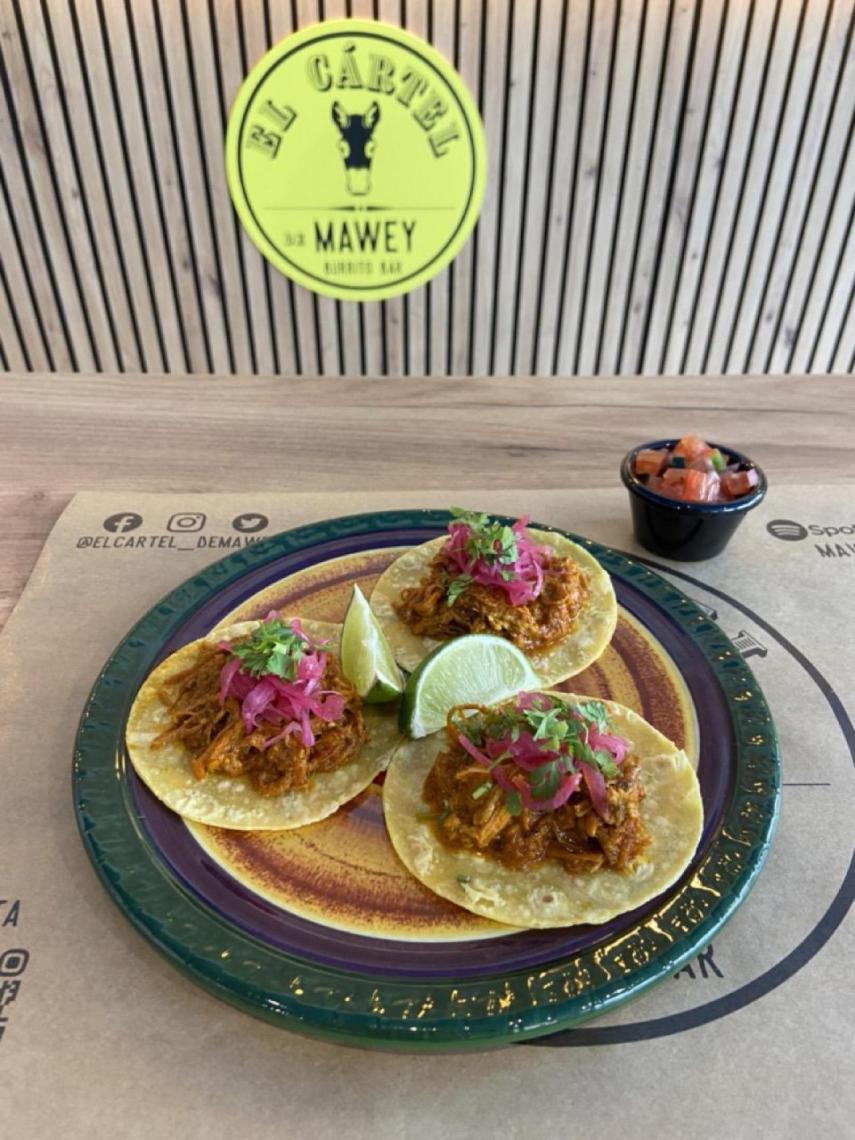 Tacos de El Cártel de Mawey.