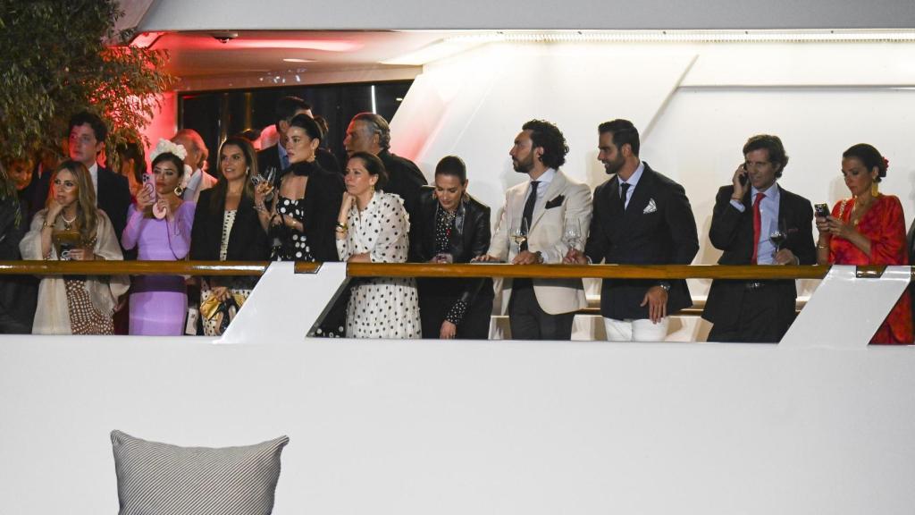 La fiesta en el yate de Ricardo Salinas.