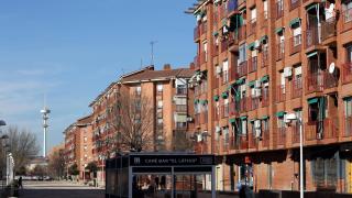 Varios edificios de viviendas en un barrio residencial de Toledo.