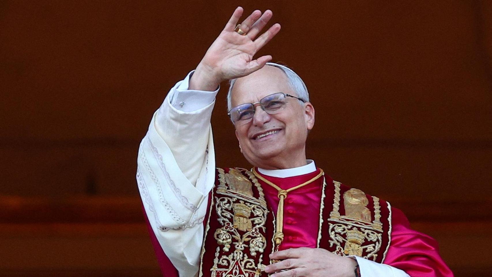 León XIV sorprende con sus palabras en castellano en la Plaza de San Pedro: "Un saludo a mi diócesis de Perú"