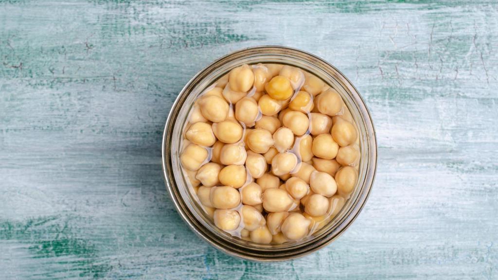Un bote de garbanzos