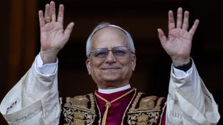 EuropaPress_6708541_08_may_2025_vatican_vatican_city_the_newly_elected_pope_leo_xiv_the
