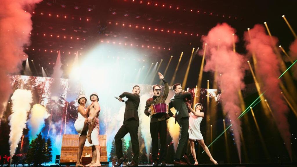 KAJ, los representantes de Suecia en Eurovisión 2025.