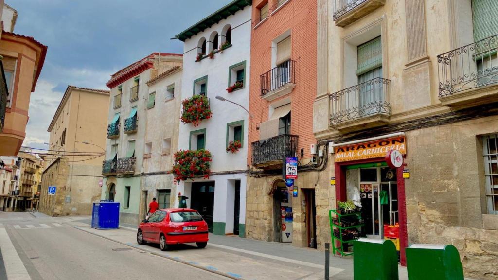 La población total en Caspe hasta el 1 de enero de 2022 era de 10.220 habitantes.