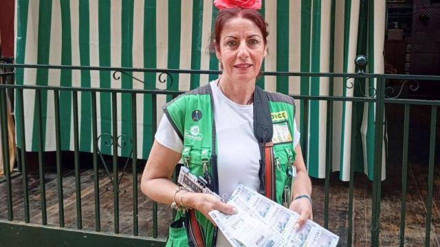 La vendedora de la ONCE en la Feria de Sevilla, Matilde Valverde.