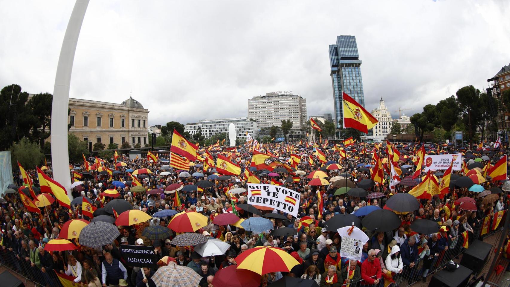 Última hora política, en directo | Óscar López afirma que la manifestación contra Sánchez representa "a todos aquellos que están contra los avances" del país