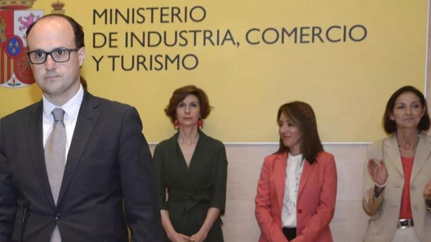 El juez del Supremo llama a declarar al jefe de gabinete de la exministra Reyes Maroto por la licencia a Villafuel