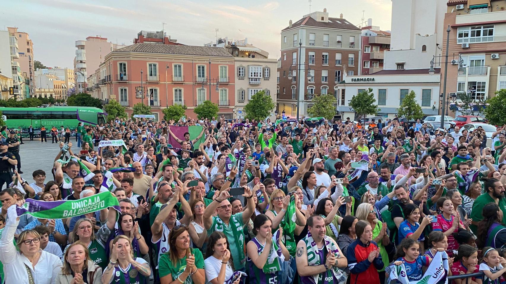 La celebración de Málaga de la victoria en la BCL del Unicaja