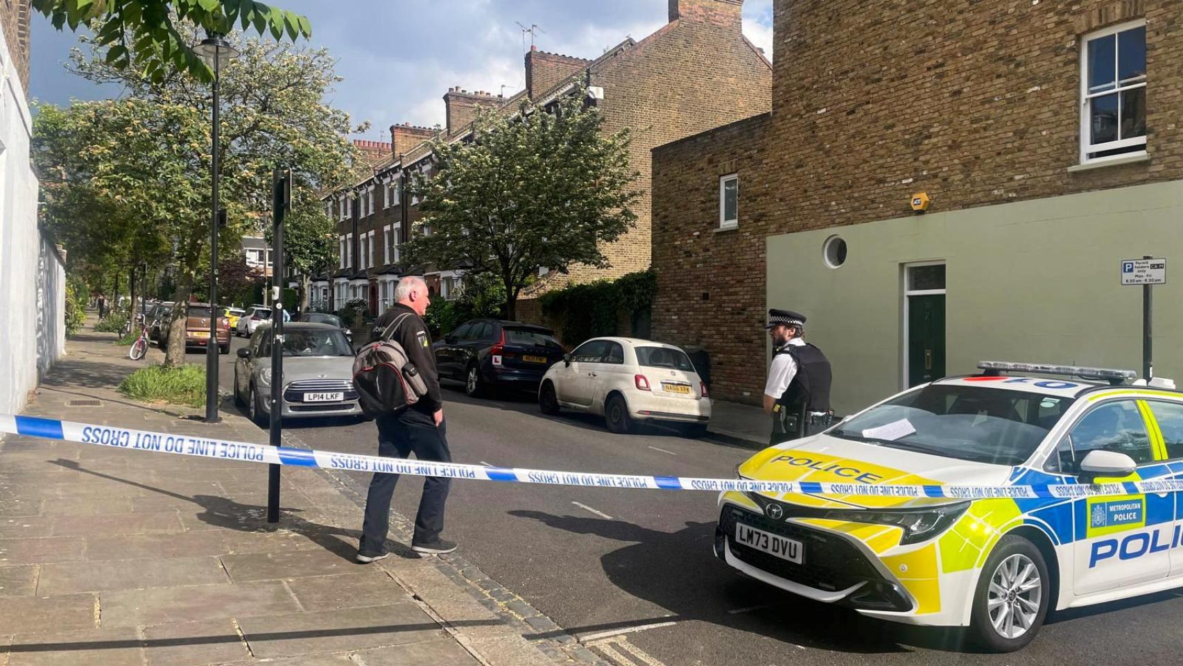 Detenido un hombre de 21 años como sospechoso del incendio en la casa privada del 'premier' británico Keir Starmer