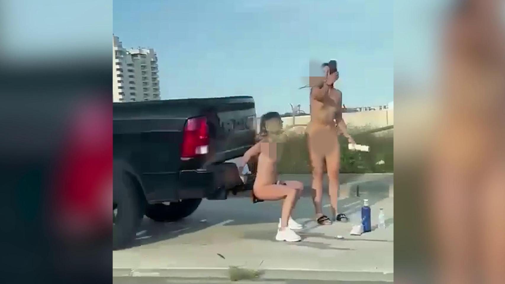 Las dos turistas alemanas detenidas, masturbándose en plena vía pública, en...