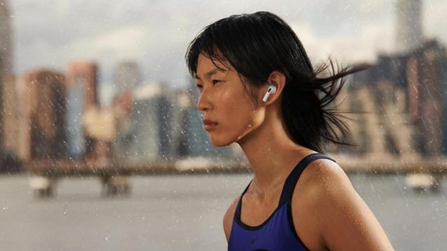 Ni cables, ni complicaciones: Disfruta del mejor sonido inalámbrico con los AirPods Pro 2 rebajados 60 €