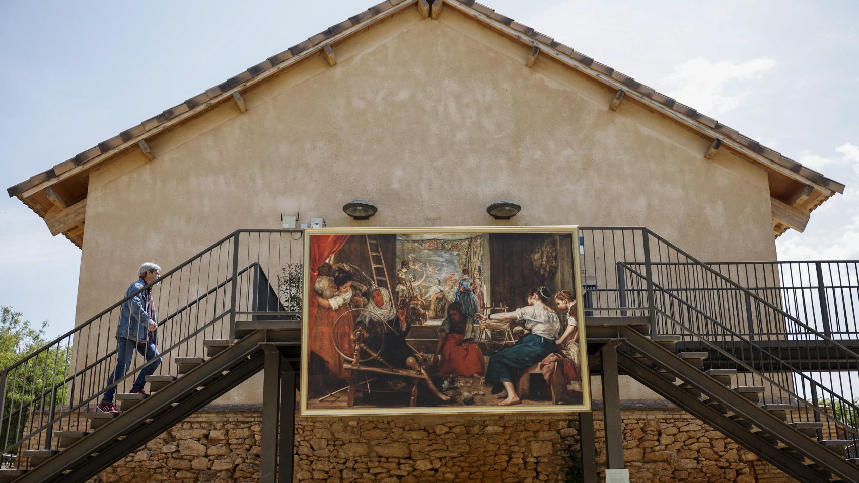 El Museo del Prado se acerca a los pueblos afectados por la dana y expone 20 obras para que "no se olvide" la tragedia