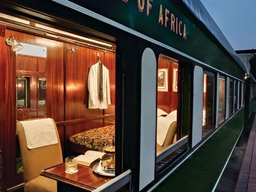 El Rovos Rail permite hacer un safari muy diferente en el tren más lujoso de África.