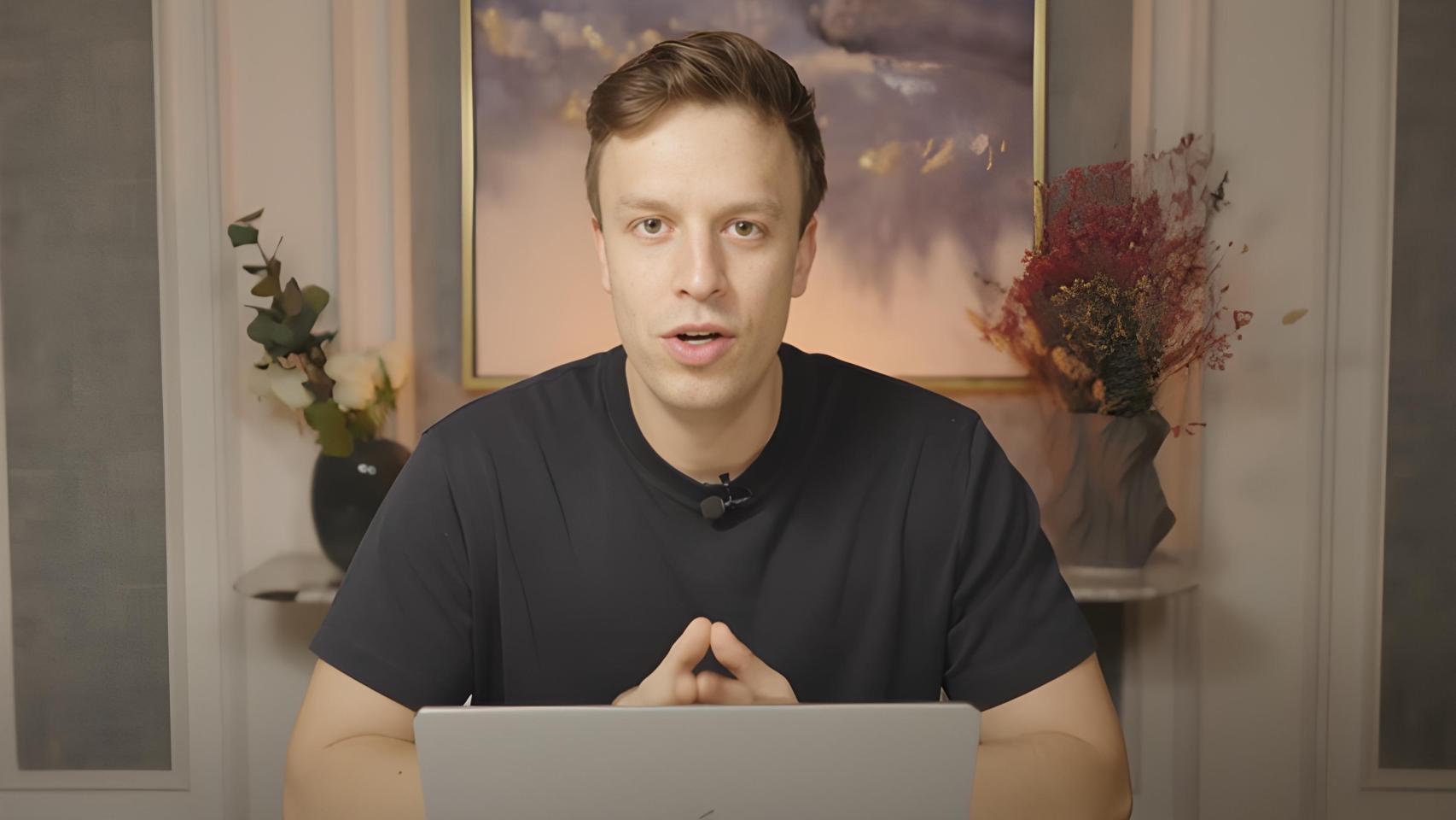 Adrián Sáenz, creador de contenido.