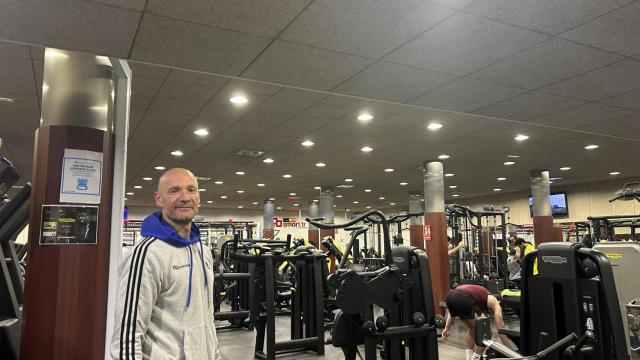 Carlos, entrenador personal.