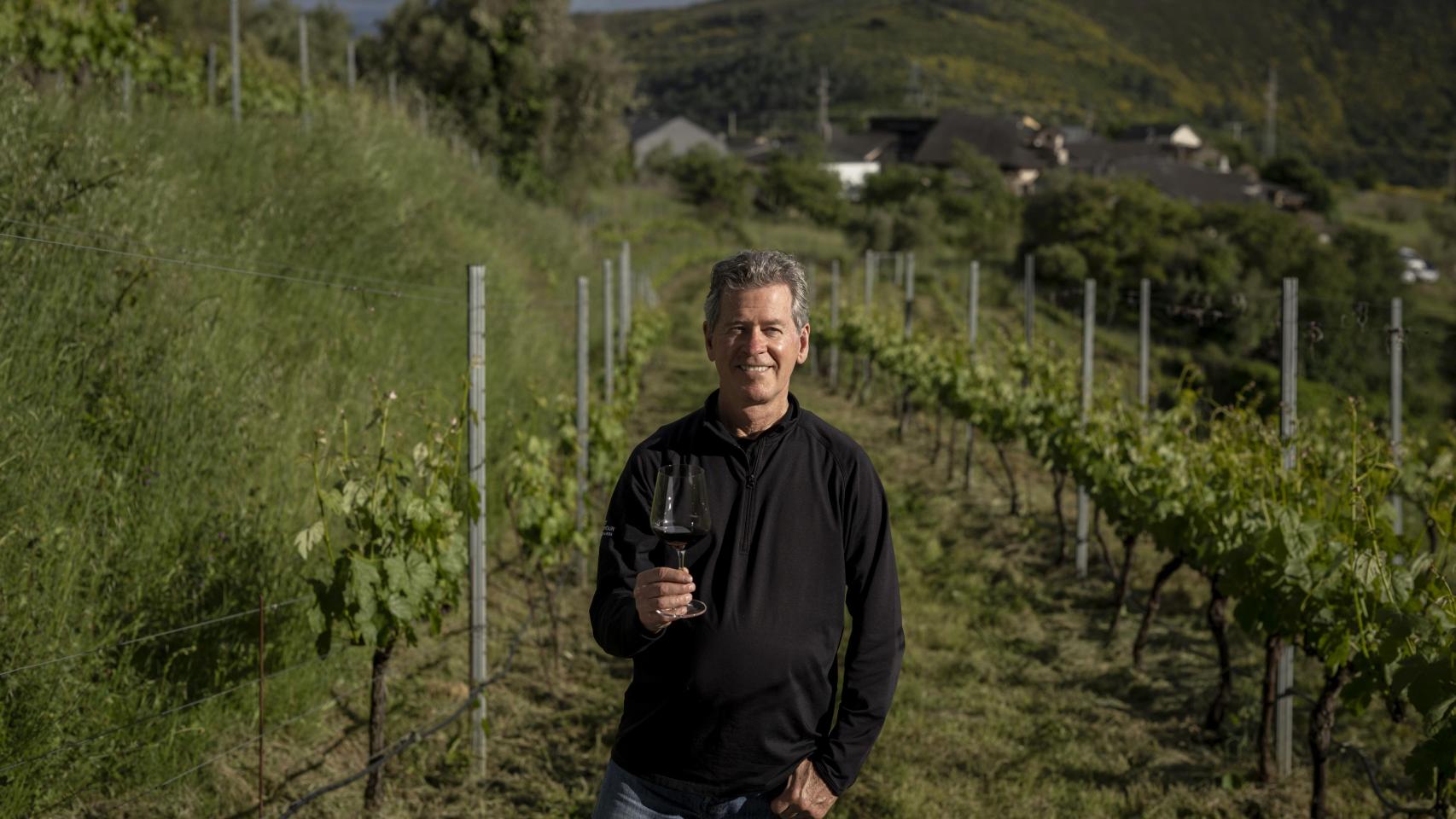 Paul Hobbs, el  Steve Jobs  de los enólogos:  España no valora suficientemente su propio vino y tampoco ha hecho mucho por promocionarlo 