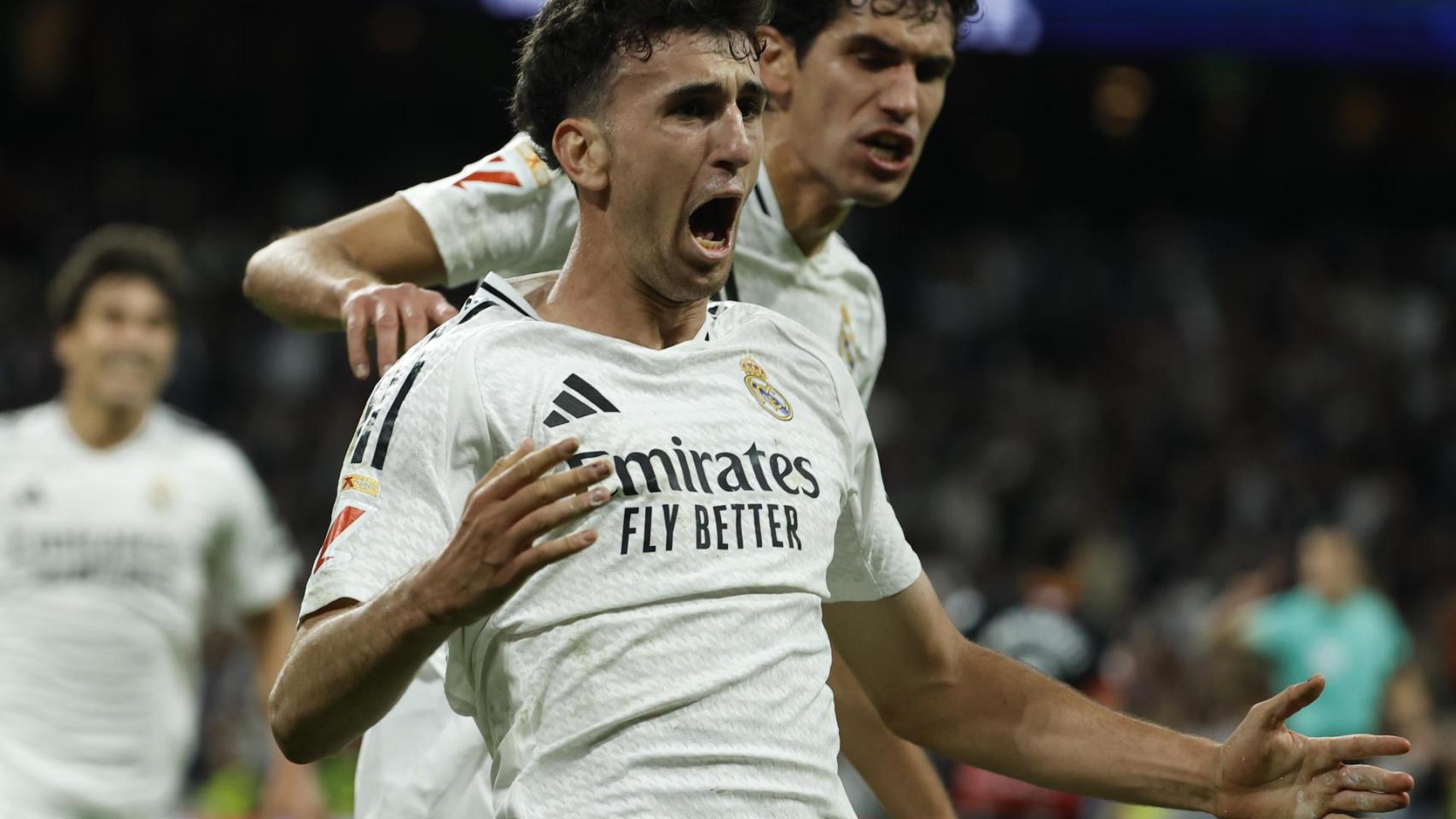 Jacobo Ramón y Vallejo celebran con el Real Madrid