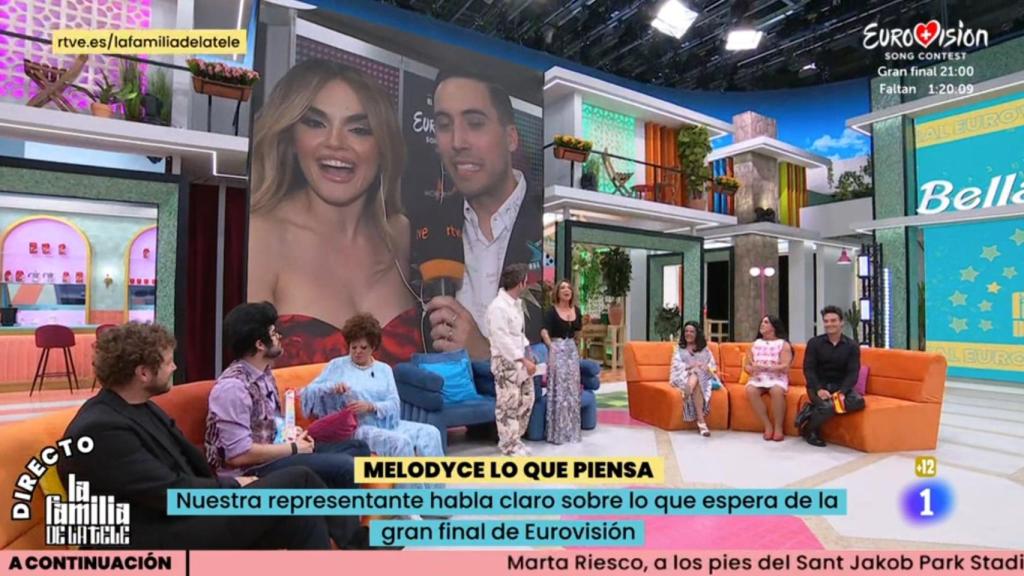'La familia de la tele'.